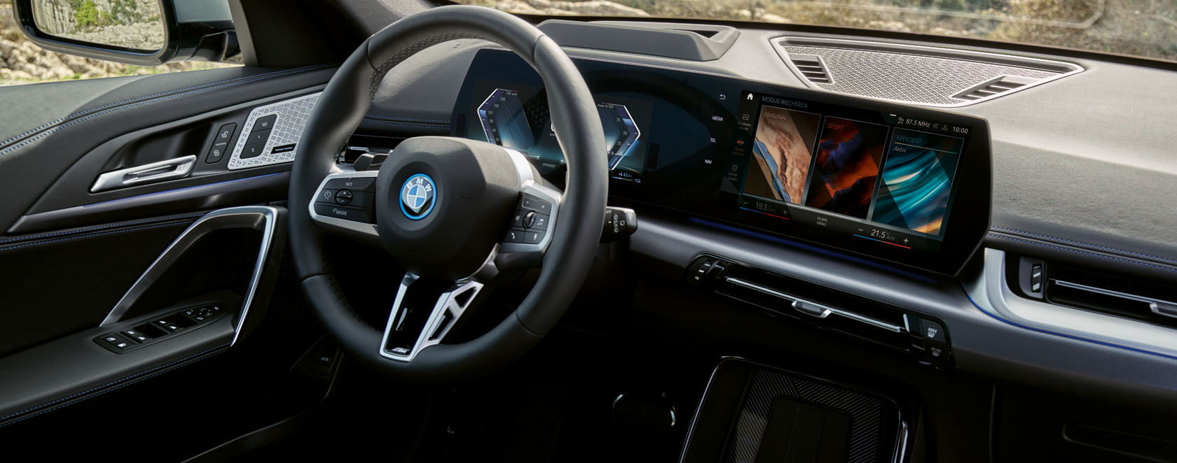 SYSTEMY WSPOMAGAJĄCE KIEROWCĘ I DYNAMIKA JAZDY NOWEGO BMW X1.